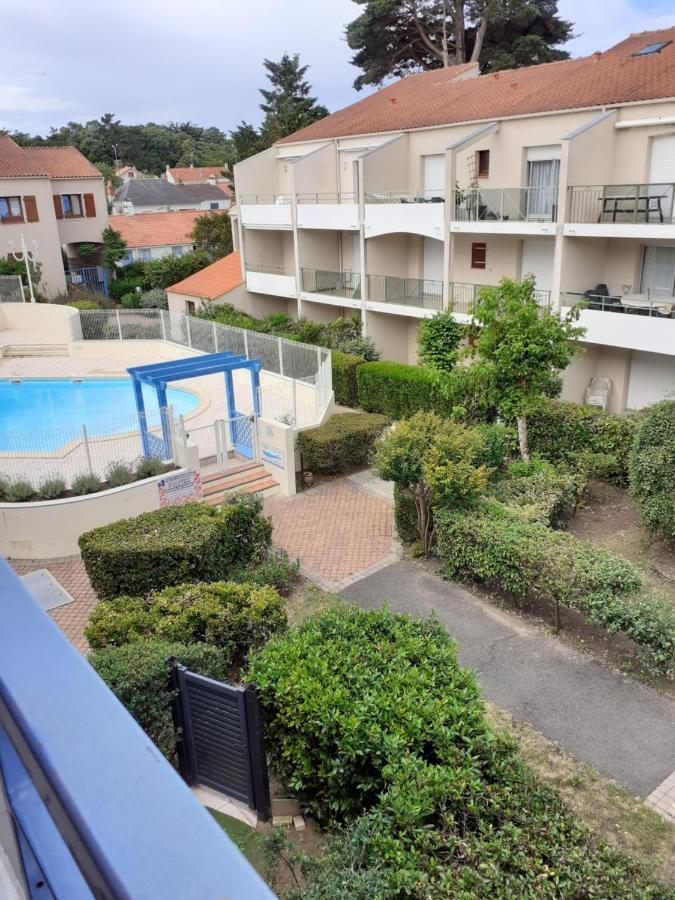 APPARTEMENT AU CALME AVEC PISCINE ET PARKING dans résidence securisée Saint-Jean-de-Monts Esterno foto